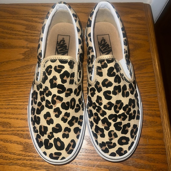 Vans Leopard Print Slip-On Sneakers - Picture 1 of 10